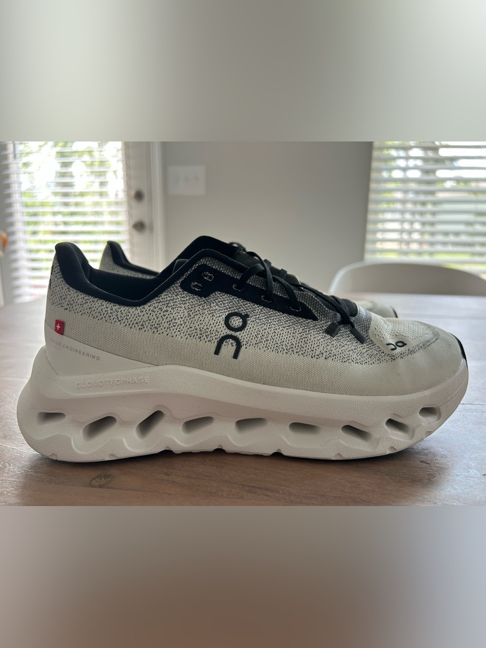 NEW Cloudtilt 
Black | Ivory SIZE 7MEN 8.5 WOMAN no tags nor original box